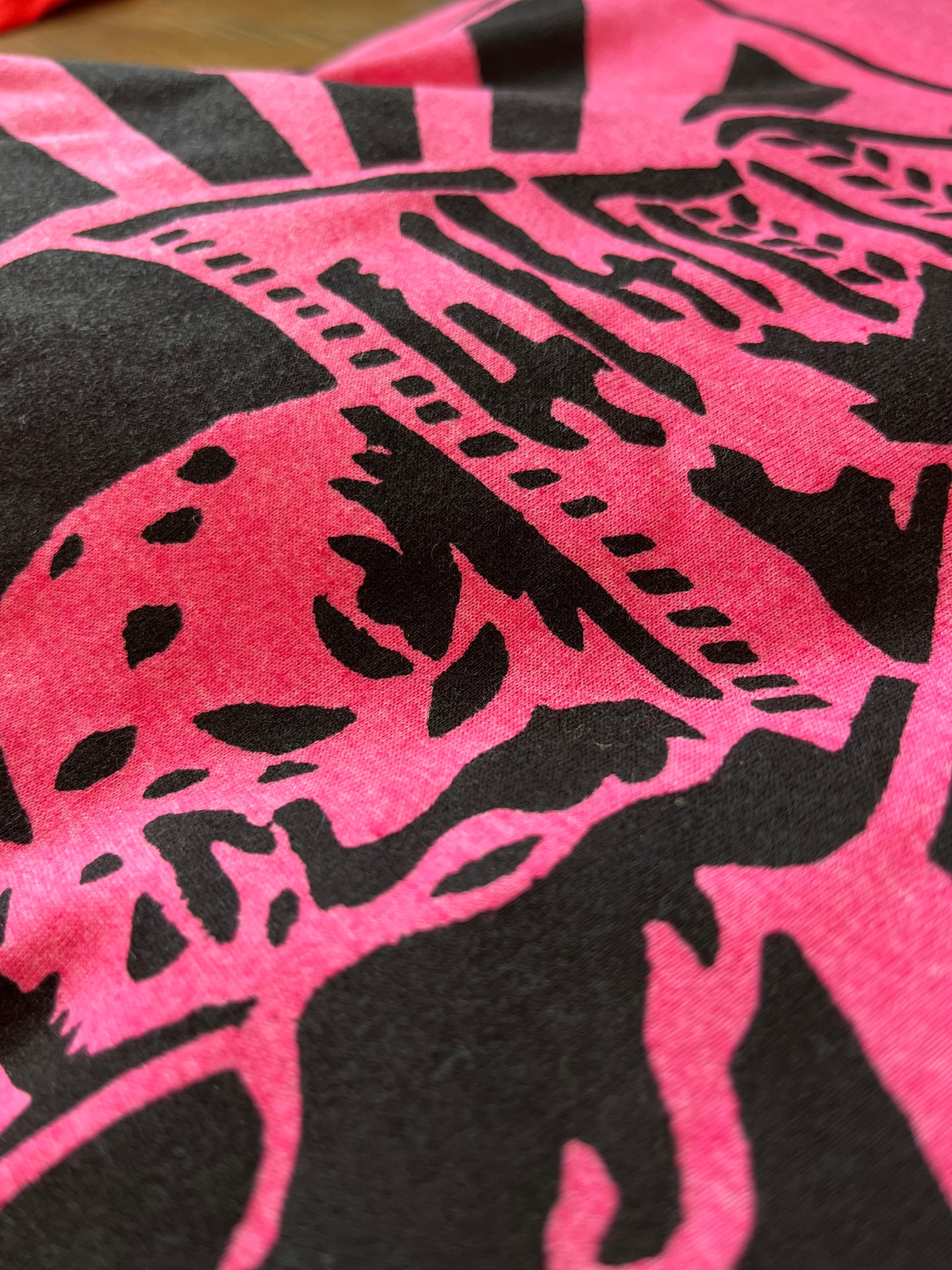 "Animal Kin" Pink T-shirt
