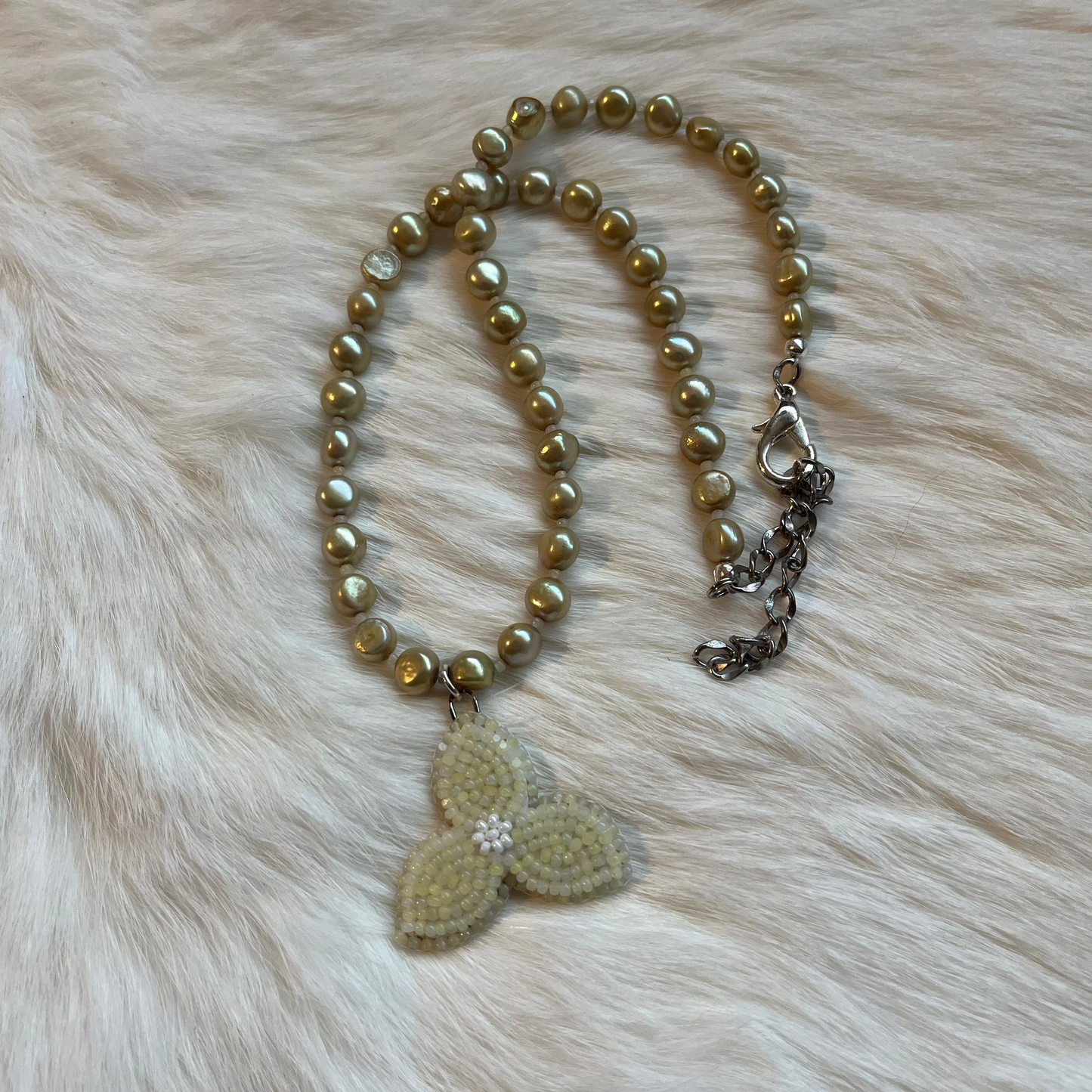 Trillium Pearl Necklace