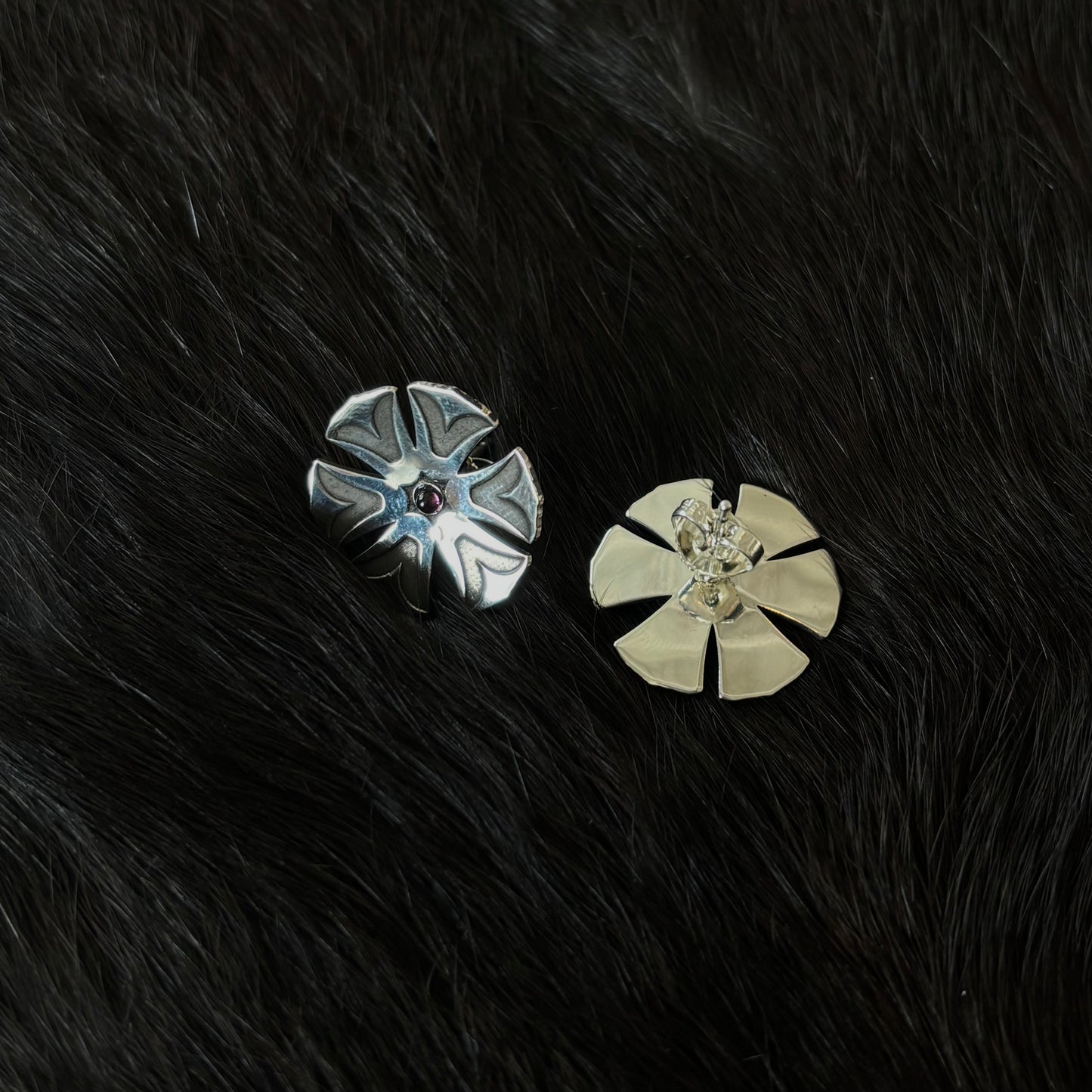 "Haida Flower" Silver Stud Earrings Set with Garnet - Gina Mae Schubert