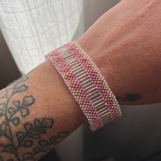 Baby Pink and Gold Beaded Bracelet