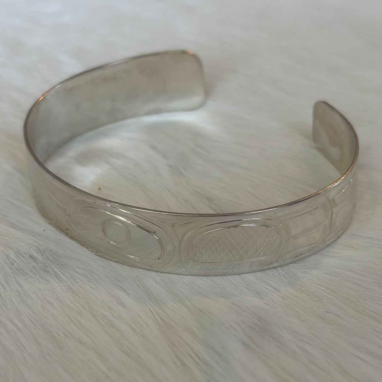 Hummingbird 1/2" Silver Bracelet