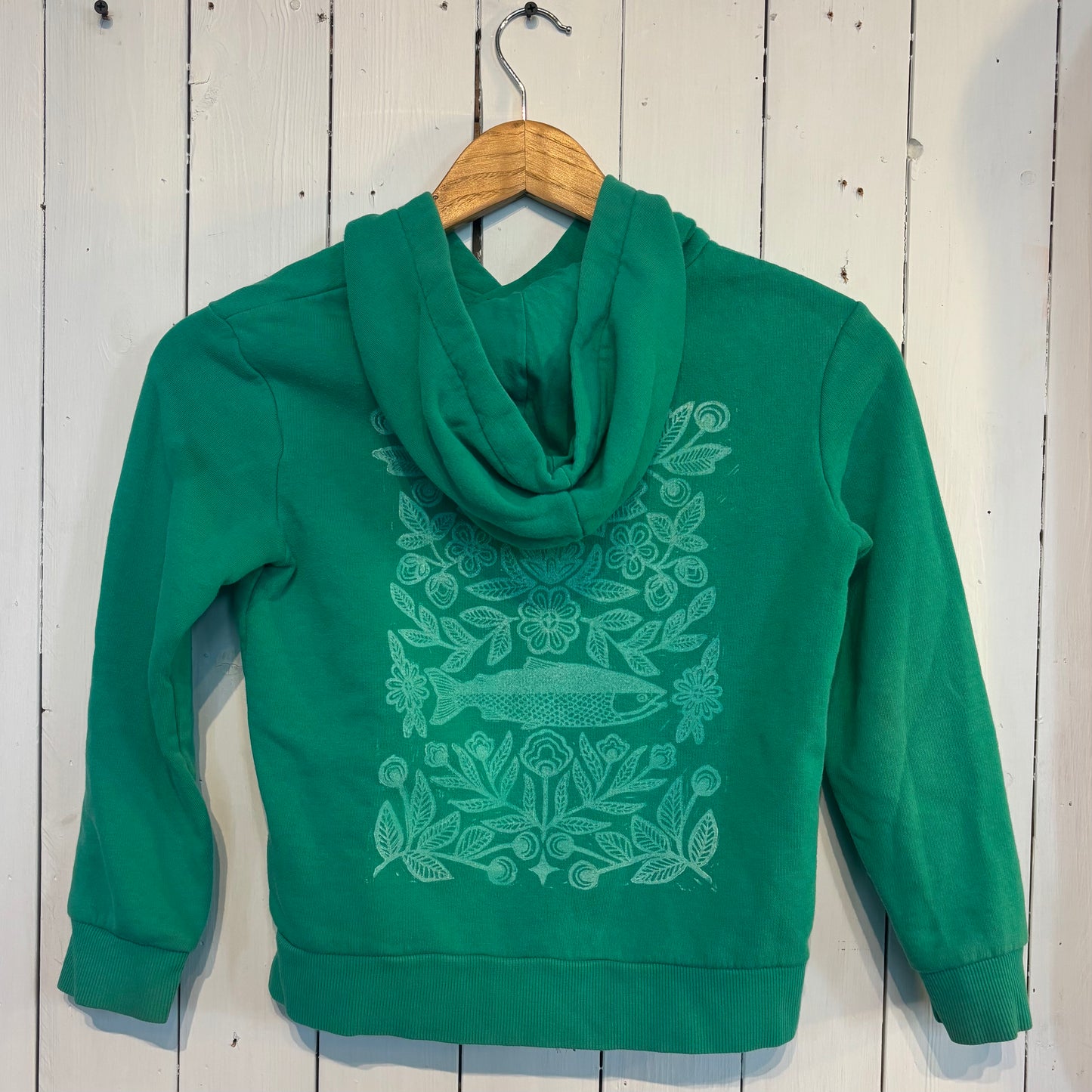 Métis Salmon Printed Kids Hoodie Size 6-8