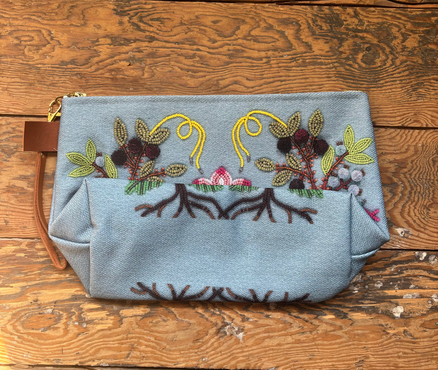 Blue Beadwork Design Expandable Bag