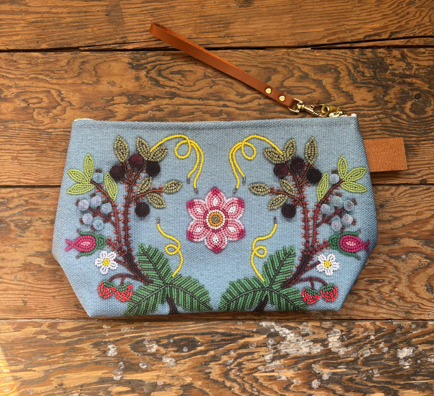 Blue Beadwork Design Expandable Bag