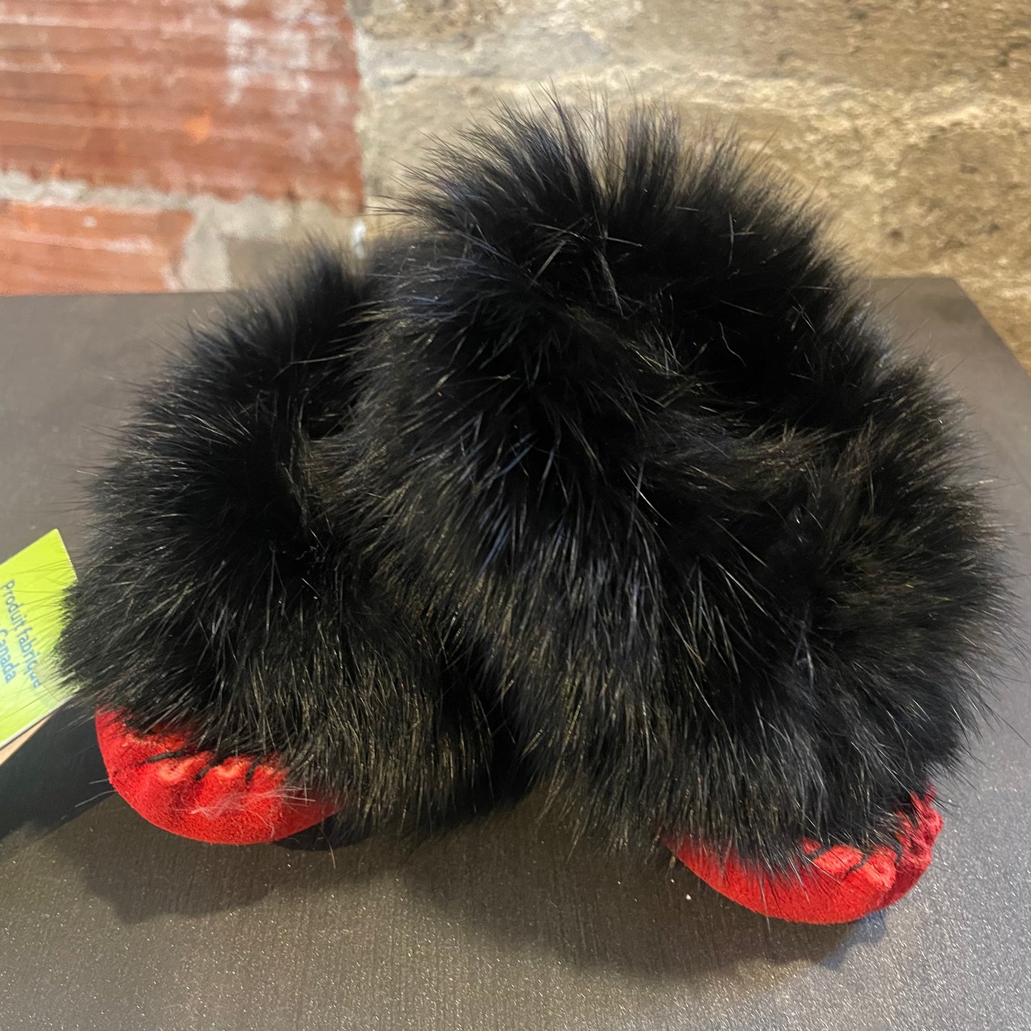 Red and Black Yarënda' (rock) - Baby suede and rabbit fur moccasin