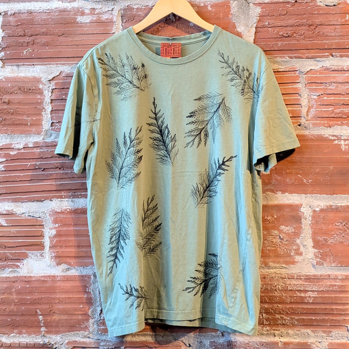 Cedar Scattered Printed Up-Cycled T-Shirt (Olive LG)