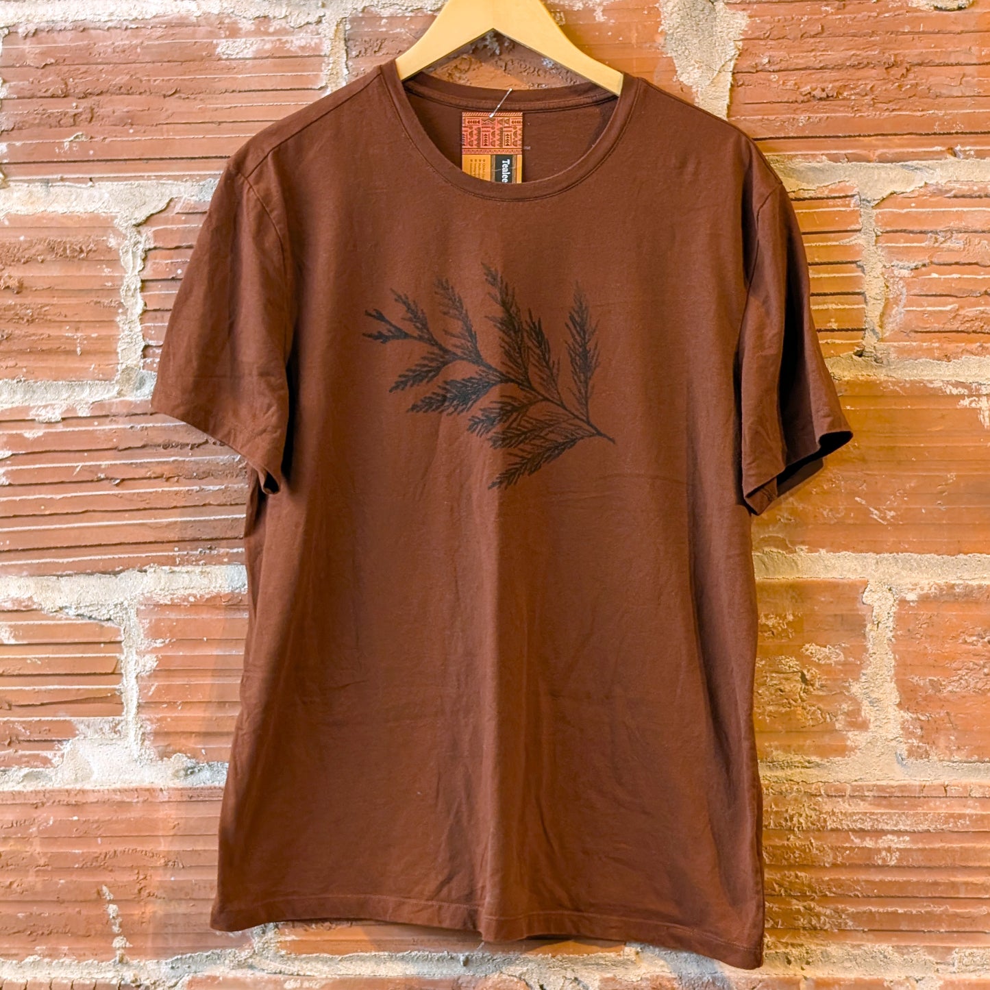 Cedar Printed Up-Cycled T-Shirt (Brown XL)