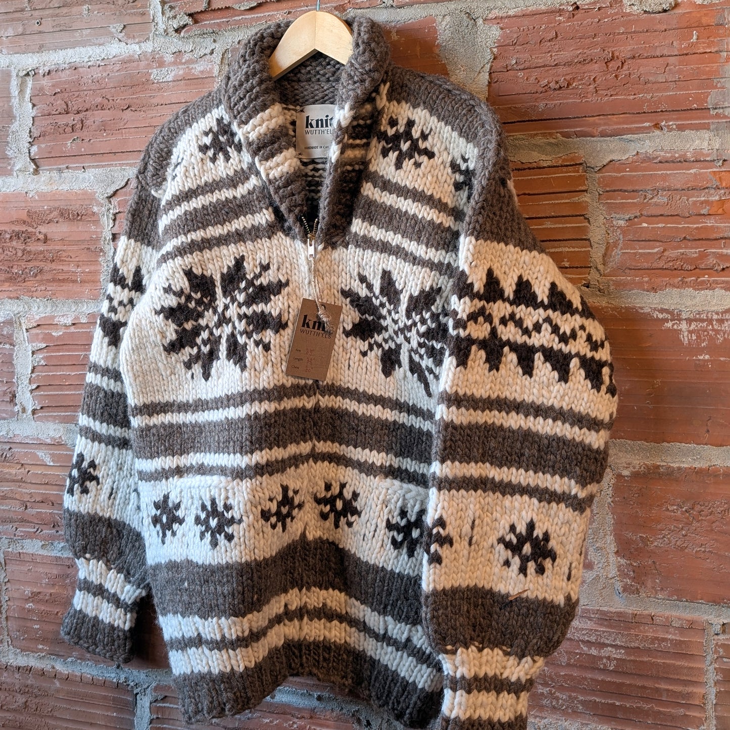 Cowichan Sweater No.R02 Snowflake