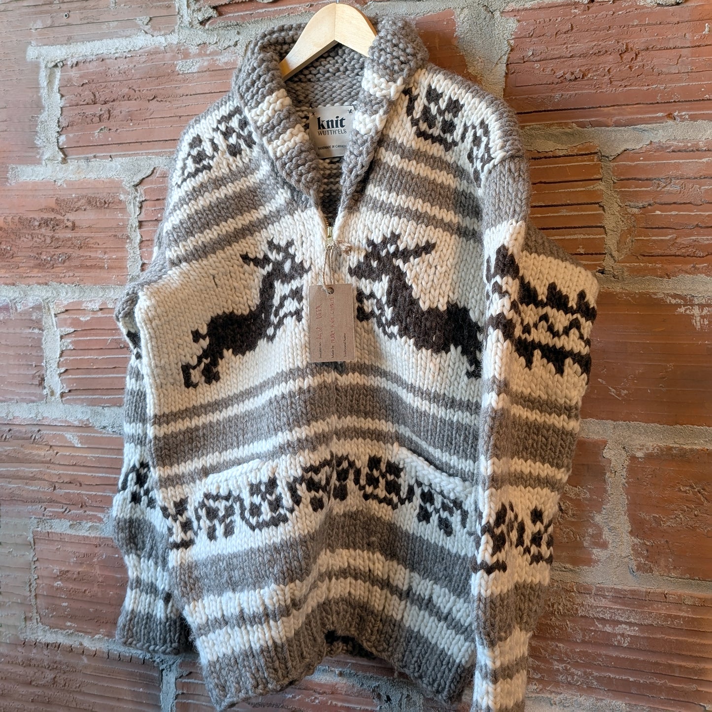 Cowichan Sweater No.M10 Deer