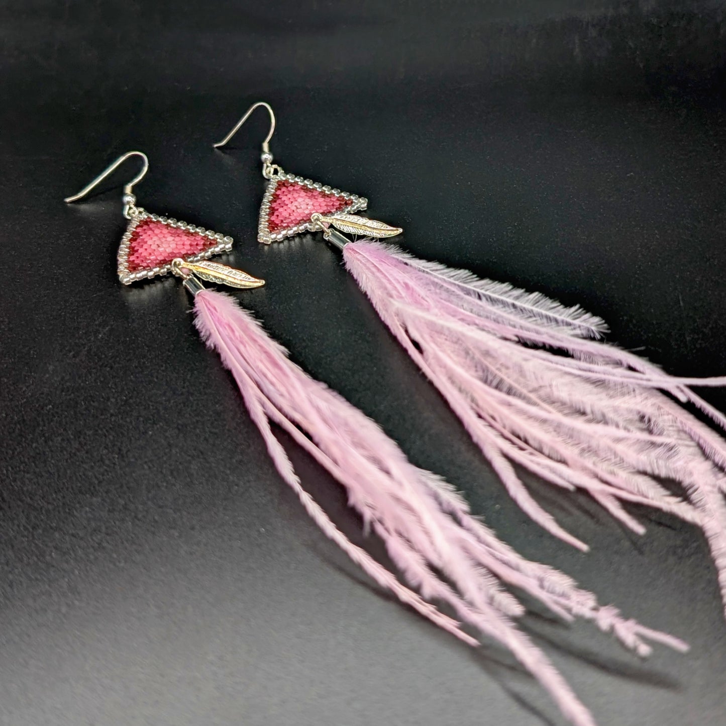 Beaded Maroon Gradient Pendant with Silver Feather & Light Purple Feather Dangling Earrings