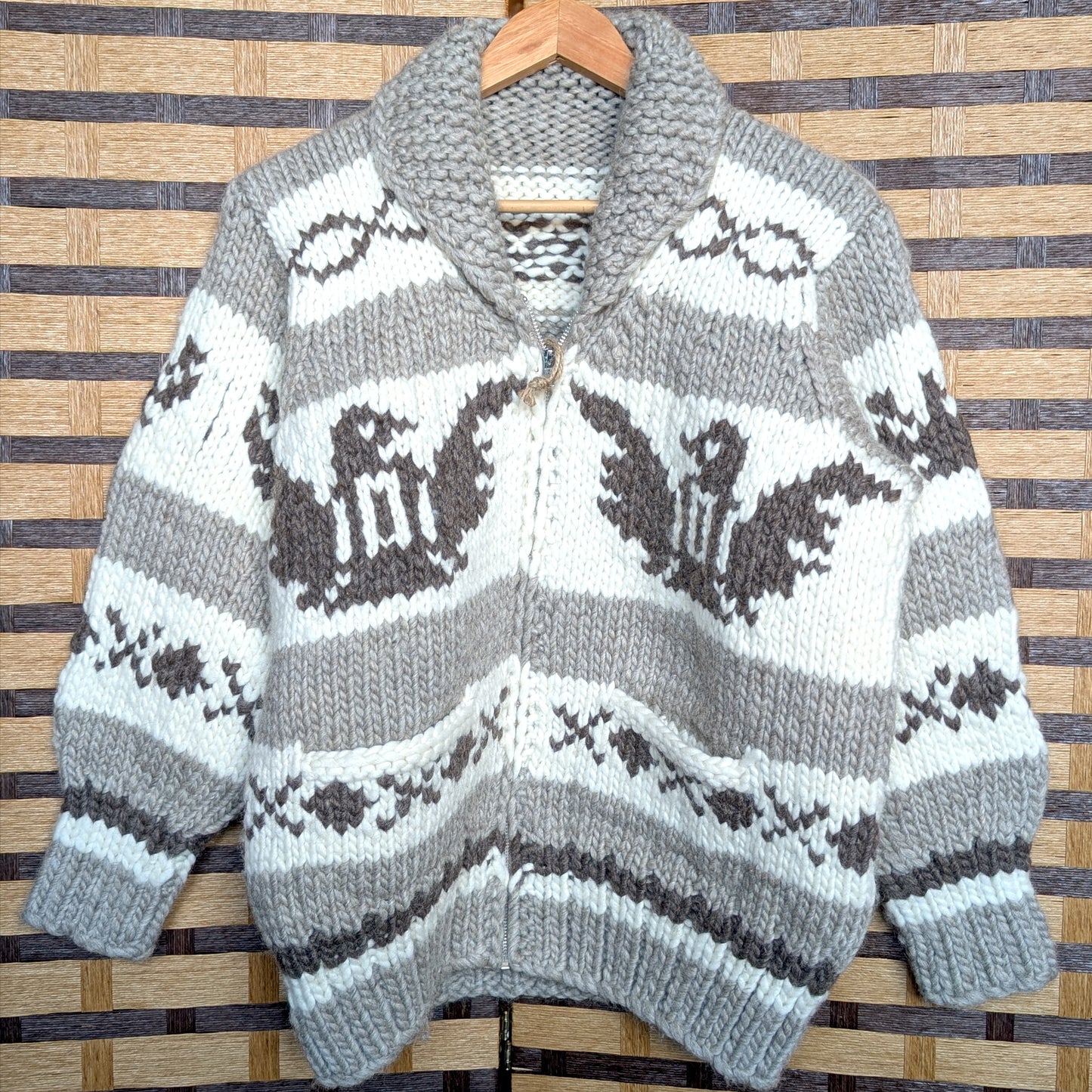 Cowichan Sweater No.C8-1 Eagles