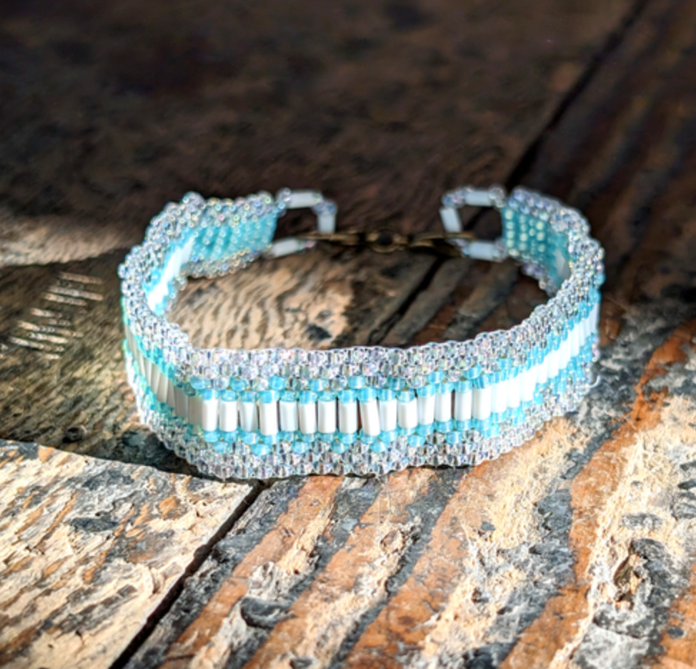 Iridescent White & Teal Beaded Bracelet