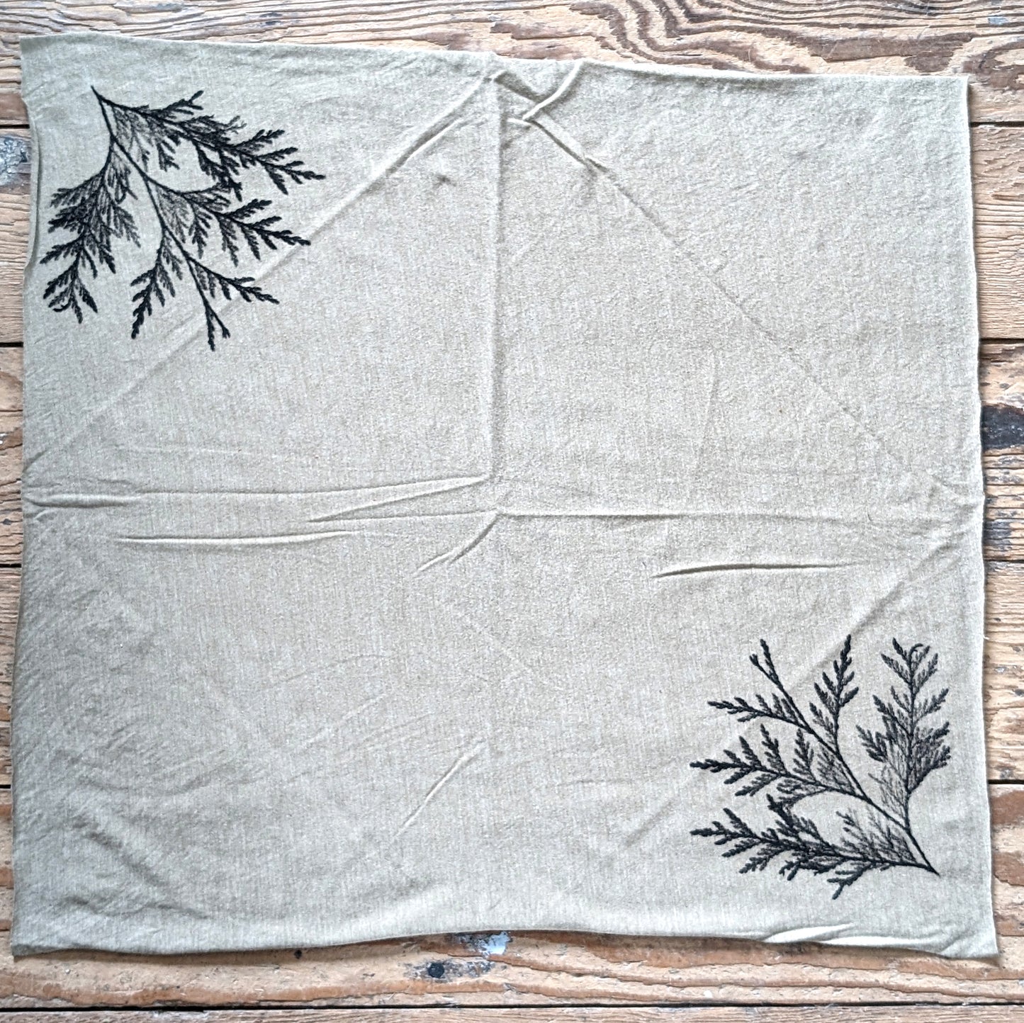 Cedar Printed Olive Bandanas